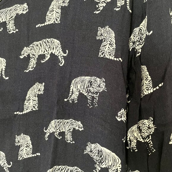 NWOT Splendid Tiger PJ Set Size Small - Picture 10 of 12